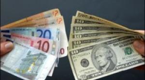 Стоит ли сейчас менять доллары на рубли?